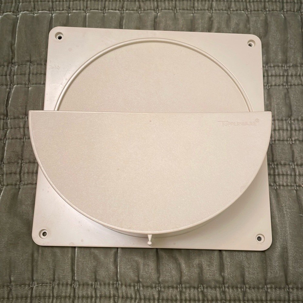 🌷Vintage Tupperware Lid Holder That Attaches to Door